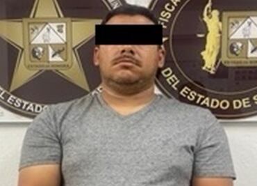 Detienen a maestro por probable abuso sexual contra una estudiante de prepa en Sonora
