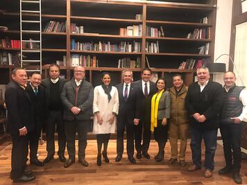 Líderes perredistas cierran filas con Mancera