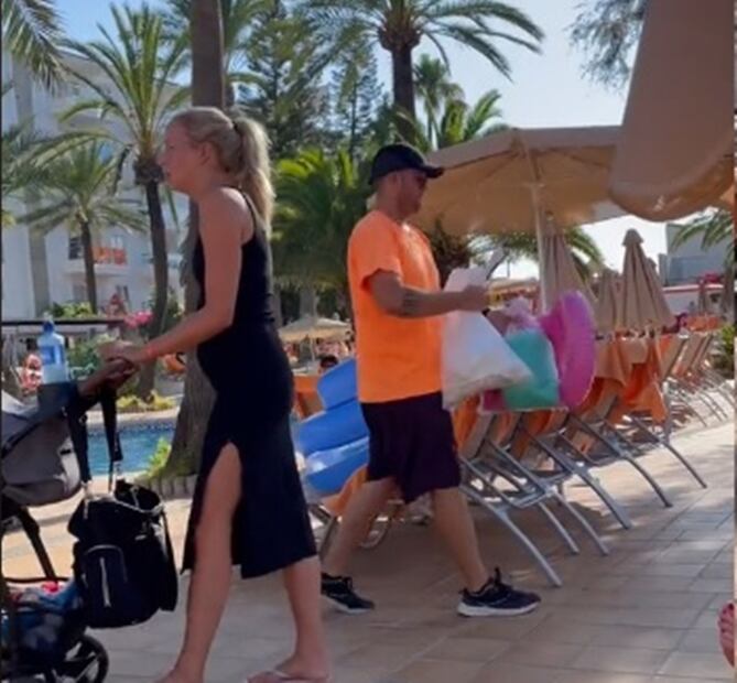 Empleado de hotel. Fuente: Capturas TikTok