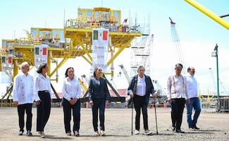 Energía destaca reducción del 19% en deuda de Pemex; reconoce estabilidad del precio de la gasolina a 24 pesos