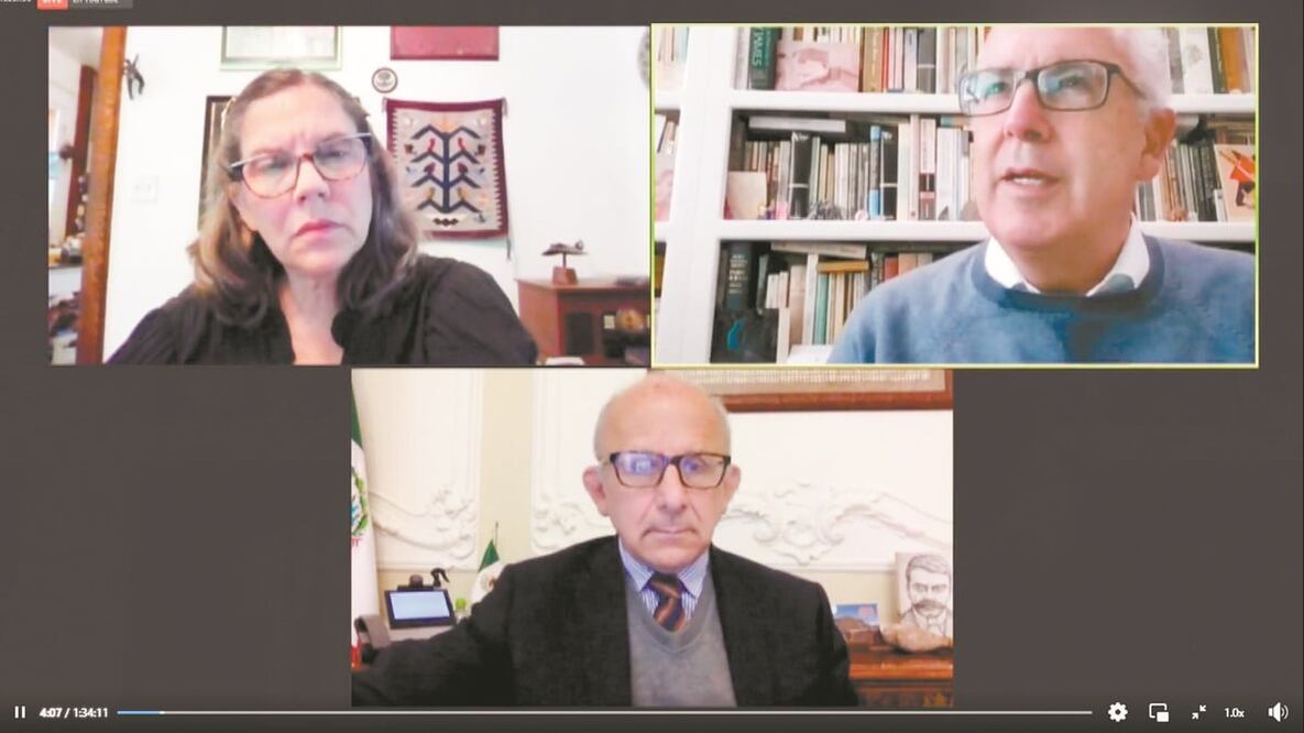 En la charla virtual que organizó EL UNIVERSAL y la Fundación Miguel Alemán participaron Camilla Townsend, Antonio Saborit y Diego Prieto. Foto: Especial