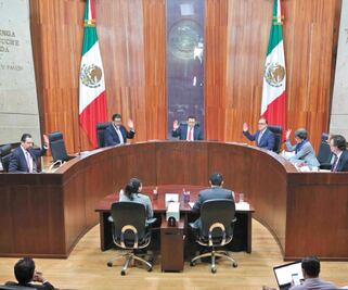 TEPJF sanciona a concesionarias por anuncio