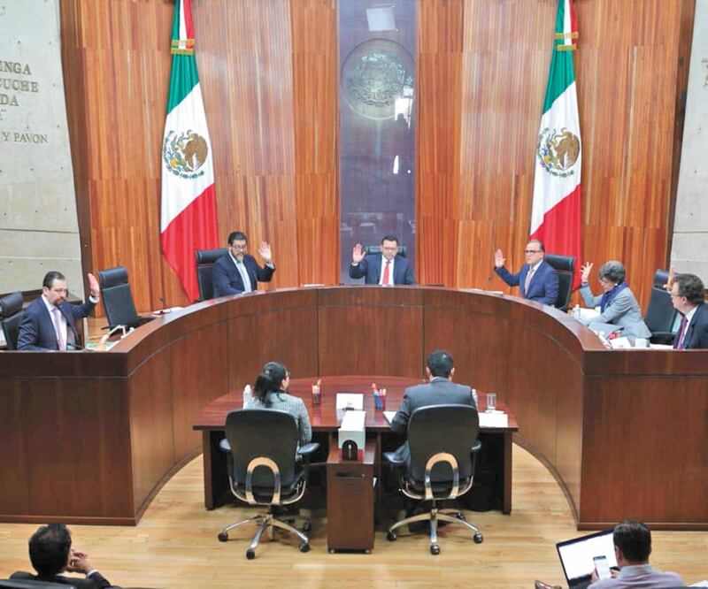 La Sala Superior del TEPJF confirma castigo a emisoras. Foto: ARCHIVO EL UNIVERSAL