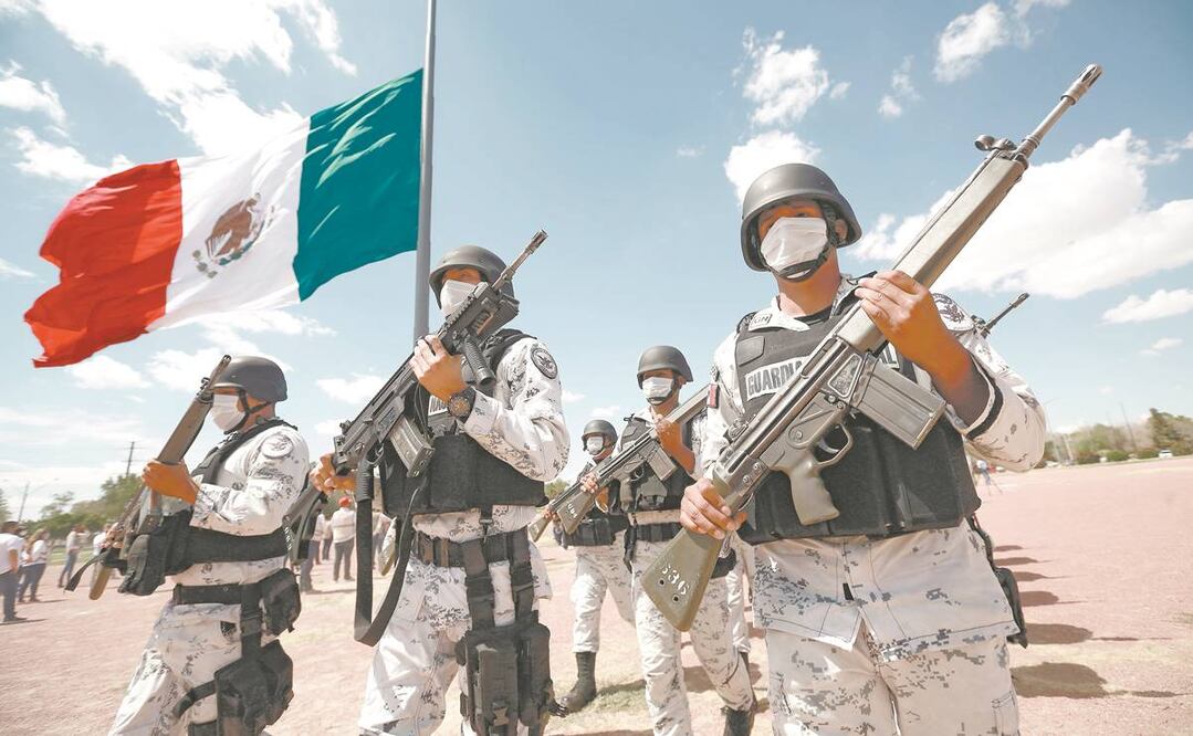 En el Diario Oficial se estableció que la Guardia Nacional sería apoyada por las Fuerzas Armadas en sus labores. Foto: ARCHIVO EL UNIVERSAL