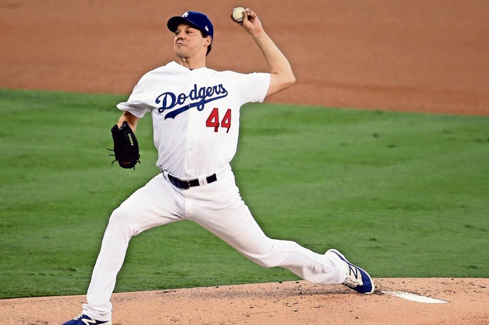 El zurdo Rich Hill se mostró consistente con sus lanzamientos (MIKE NELSON. EFE)