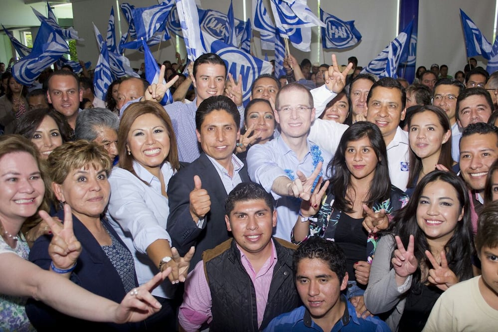 El panista recibió muestras de apoyo en ambas entidades (Foto: Suzzete Alcántara / El Universal)