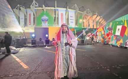 Lalo España se convierte en jeque en La jugada