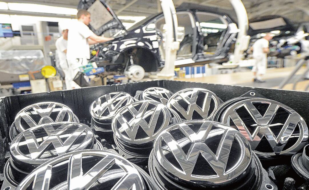 Amplían plazo para que VW dé solución a trucaje en EU