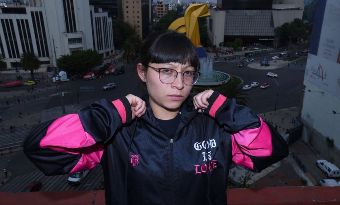 Marlene Alejandra Rosales, más conocida como Azuky, se ha convertido en un referente del freestyle mexicano. Foto: Fernanda Rojas.