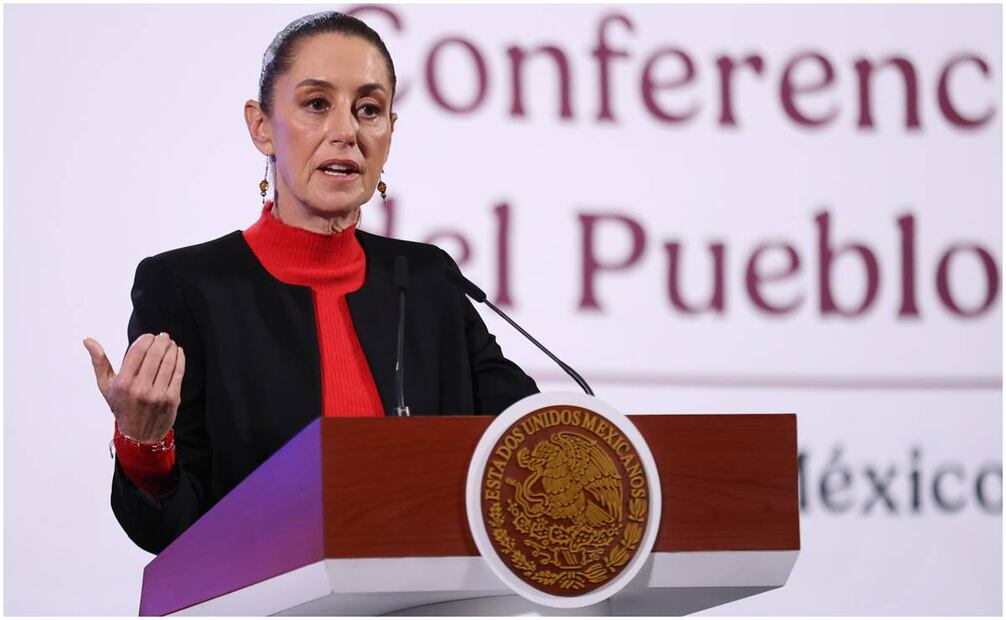 Luego que el Departamento de Justicia de EU reconoció en un informe que el 74% de las armas de fuego recuperadas en México provienen de Estados Unidos, la presidenta Sheinbaum Pardo confirmó relevante el documento porque reconocen la problemática, por lo que consideró que se debe seguir colaborando para evitar la entrada de armas al país. Foto: Diego Simón / EL UNIVERSAL