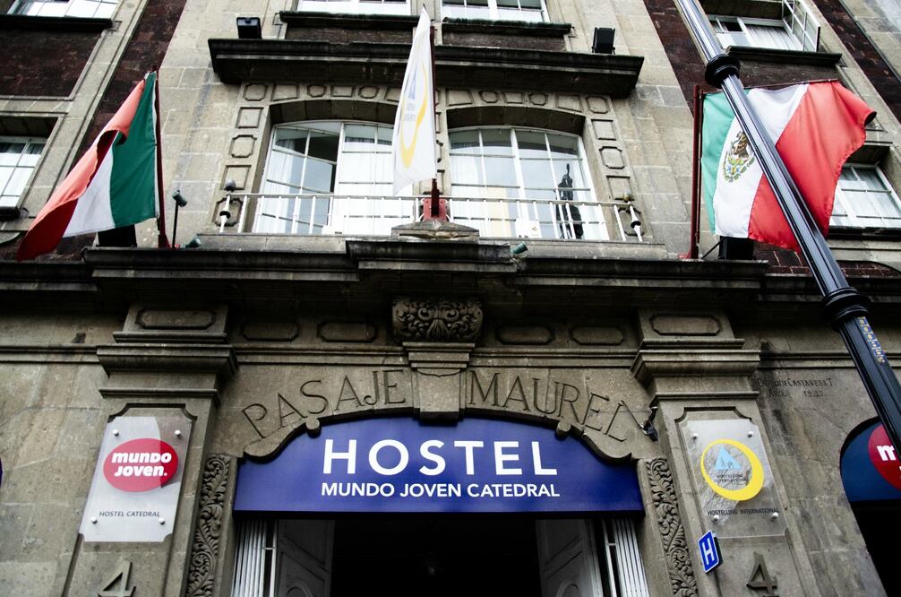 El hostal se ubica detrás de la Catedral Metropolitana. (Foto: Especial)