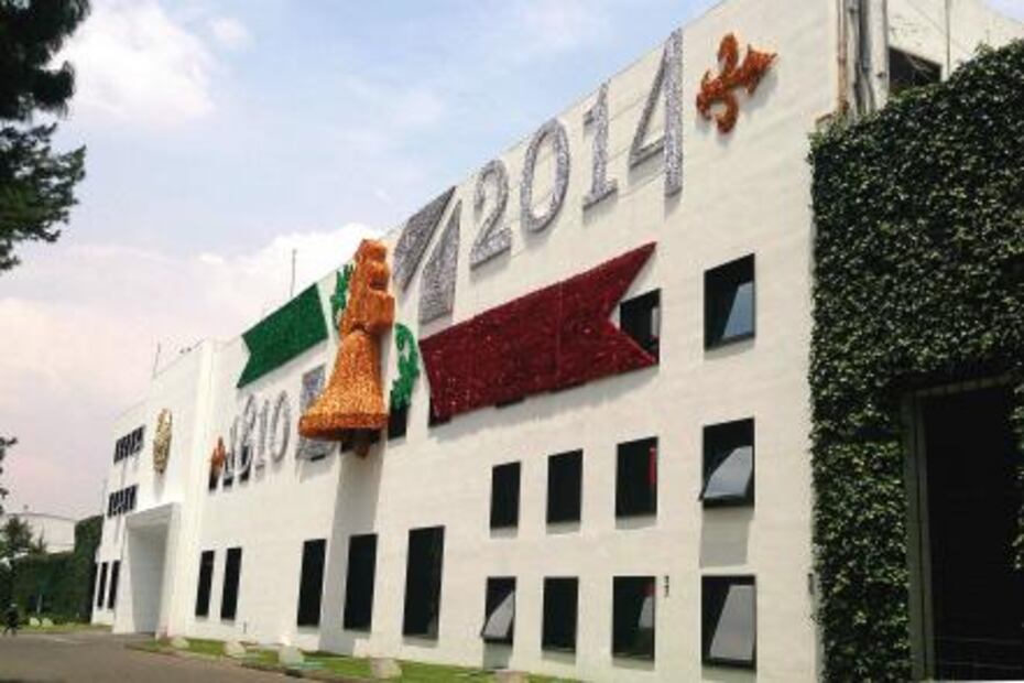 ¿Por qué el presidente vive en Los Pinos?