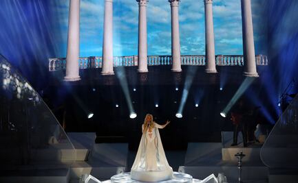 Yuri arranca "Tan cerquita" tour en el Auditorio Nacional