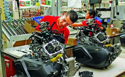 American firms invest in Mexico despite threats