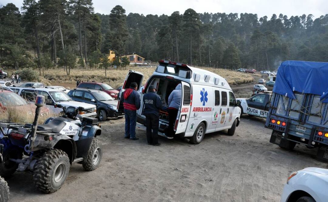 Hallan cuerpos de dos militares en paraje del Edomex