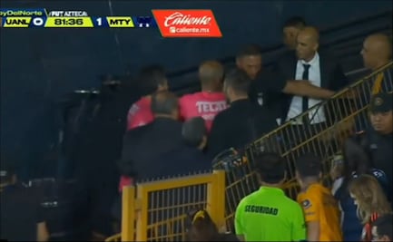 Guido Pizarro golpeó a auxiliar técnico de Rayados; ¿Será sancionado el DT de Tigres?