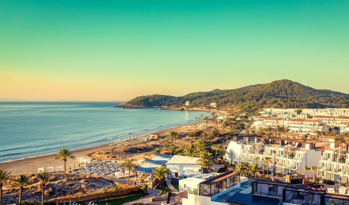 Playa d’en Bossa, en Ibiza. (Foto: Istock)