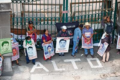 Blindan el Campo Militar por aniversario del caso Iguala