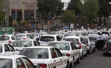 Taxistas del sur de Edomex se manifiestan ante Fiscalía estatal