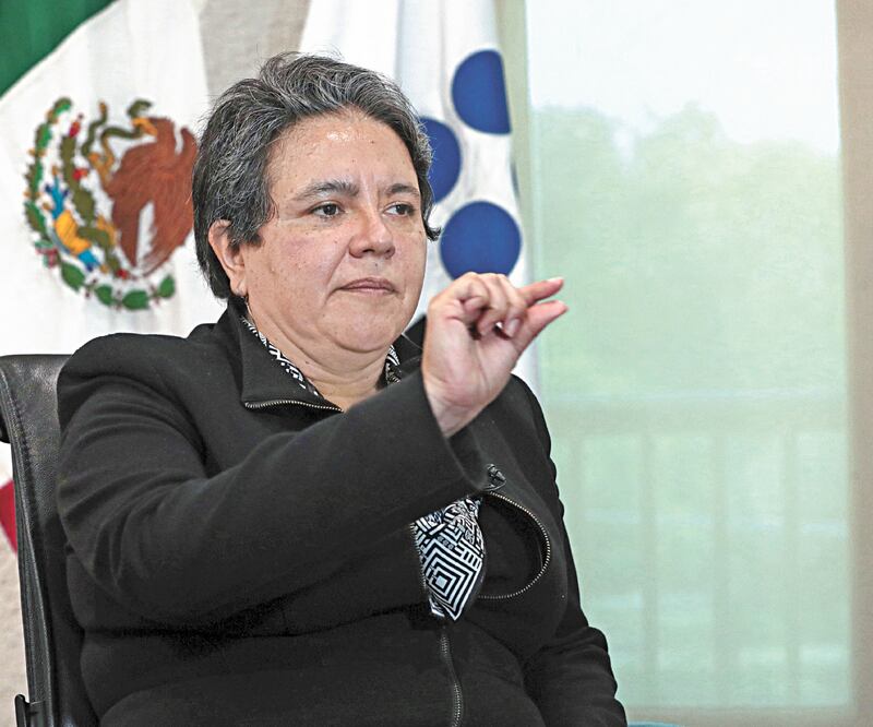 Raquel Buenrostro, jefa del SAT, informó que la recaudación fiscal cayó 0.9% a septiembre. Foto: ARCHIVO EL UNIVERSAL