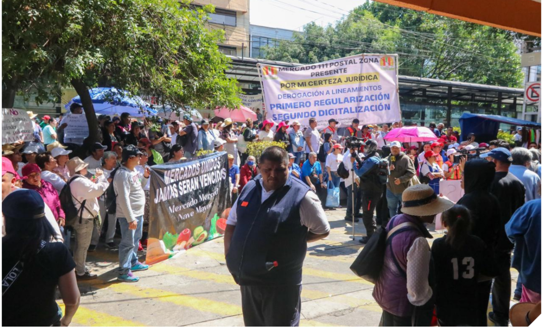 Bloqueo de Comerciantes de mercados públicos CDMX. Foto: Fotos: Axel Sánchez/ EL UNIVERSAL