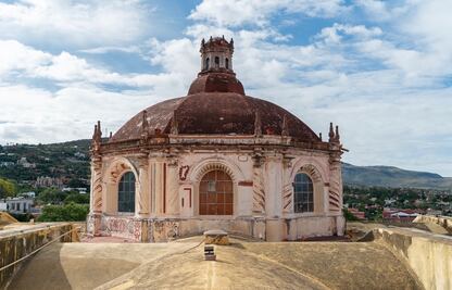 Restauran parroquia de San Miguel de Allende