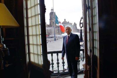 Mancera permitió grabación de documental de López Obrador en su oficina