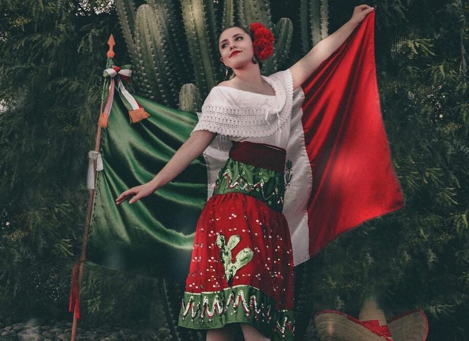 Con esta sencilla guía lucirás un look muy mexicano Foto: Instagram