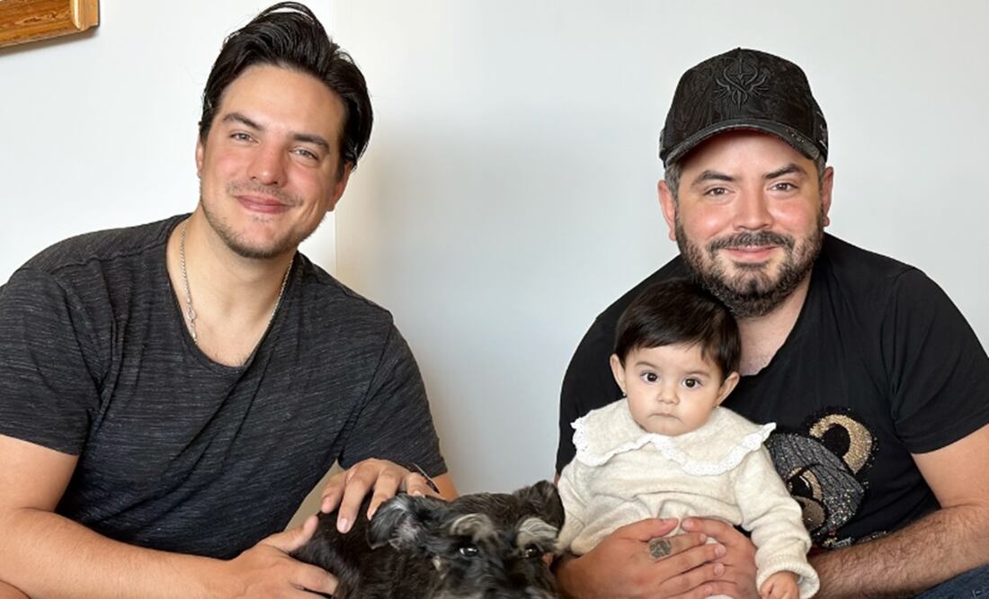 Los hermanos Vadhir y José Eduardo conviviendo con Tessa después del bautizo de la pequeña al que no pudo asistir Vadhir.