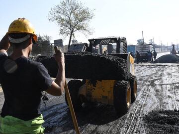 Mega bachetón terminará con 200 mil baches de vías primarias en CDMX en 120 días, asegura Brugada
