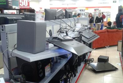 Suman 79 tiendas saqueadas y 170 cerradas: ANTAD