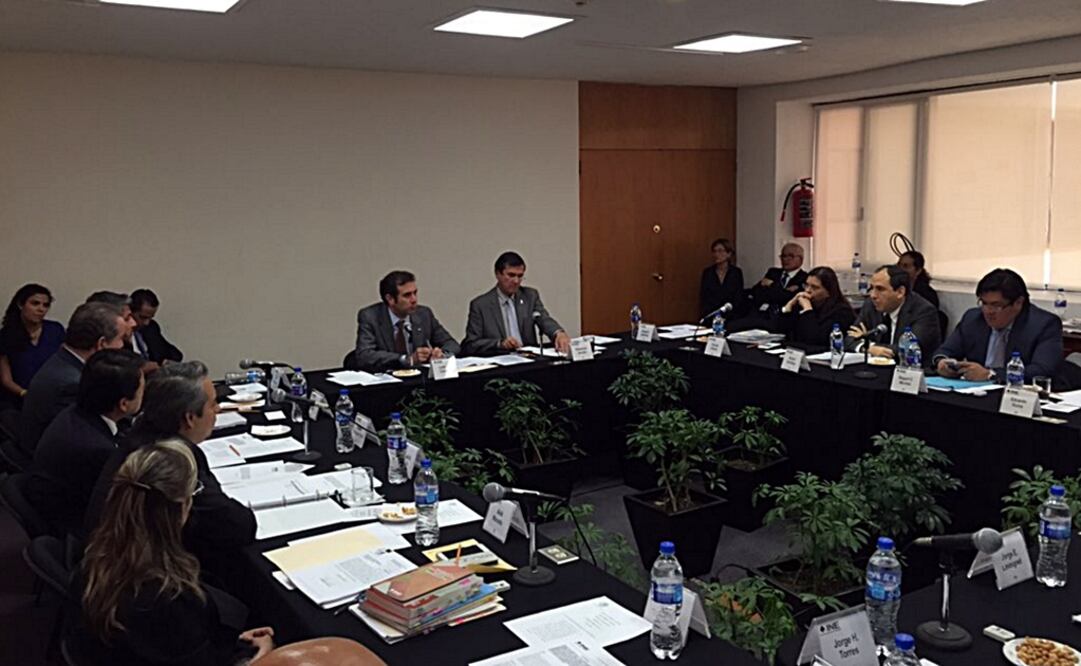 Al encabezar sesión de la Junta General Ejecutiva del Instituto, Córdova emitió un mensaje respecto al proceso electoral extraordinario en Colima. /Tomada de Twitter