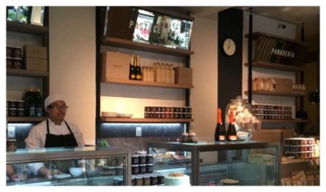 Abre un nuevo Delirio enfrente del Jardín Pushkin