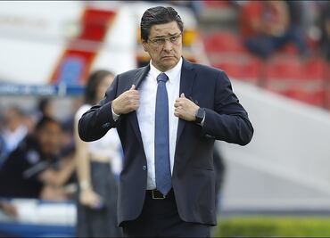 ¿Cómo le fue a Luis Fernando Tena como jugador de Chivas?