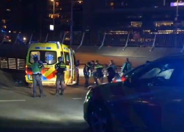 Al grito de “Allahu akbar”, hombre apuñala y mata a dos personas en Países Bajos