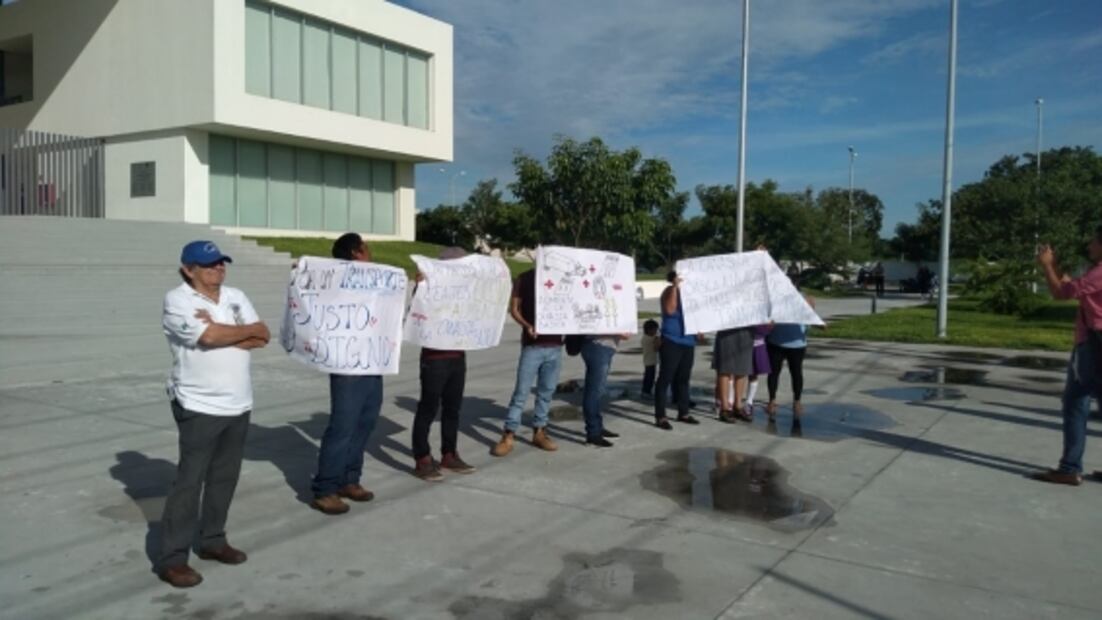 Transportistas de los estados se suman al paro convocado por la Amotac