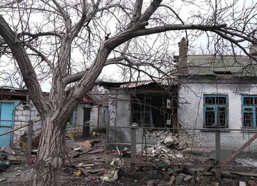 “Tanya estaba sola, exhausta”: muere niña de seis años deshidratada bajo su casa destruida en Ucrania