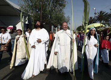 Se mantiene cierre vehícular en Ermita Iztapalapa por Viacrucis