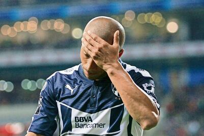 Sánchez se va con amenazas