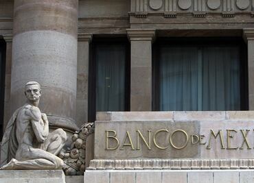 Hay que preservar la autonomía y estabilidad del sistema financiero, advierte Banxico