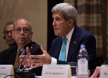 Kerry pide a Norcorea "congelar" plan nuclear y dialogar