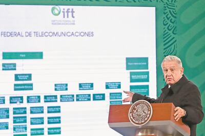 AMLO va tras organismos autónomos; ofrece orden 