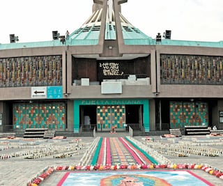 Felicitan a peregrinos por no acudir a la Basílica 