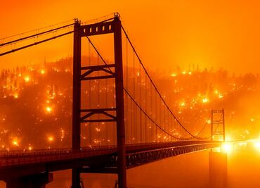 Incendios forestales amenazan miles de casas en California