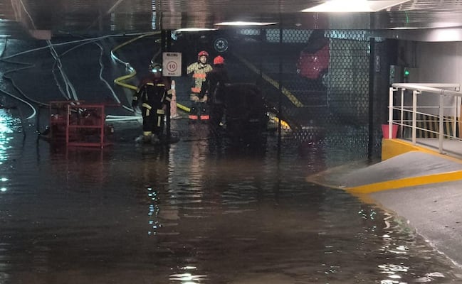 Intensas lluvias provocan inundaciones en Diputados; bodega resulta con anegaciones