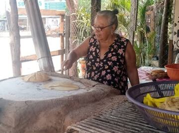 Grupo armado prende fuego a vivienda y muere mujer en Pochutla, Oaxaca