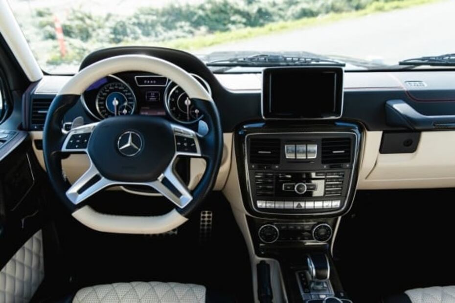 Increíble Mercedes-Benz 6x6 es vendida por casi un millón de dólares