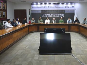 Gobernador de Sinaloa y García Harfuch refuerzan coordinación en Mesa de Seguridad