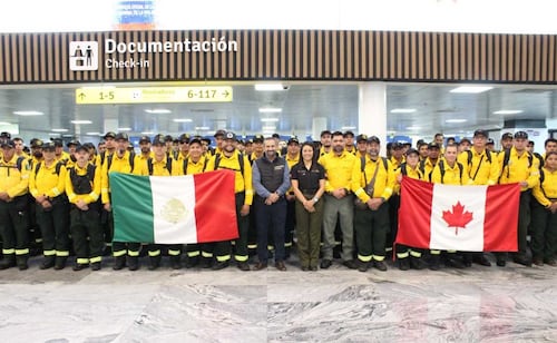 México envía 104 bomberos a Canadá para combatir incendios forestales; destaca participación de 5 mujeres