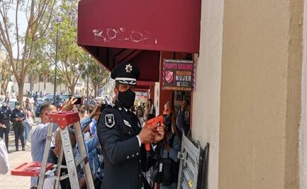 Instalan en negocios 500 placas de puntos seguros para mujeres en Chalco